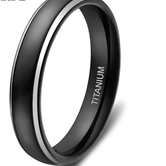 Men’s wedding ring or engagement band - Picture 5 of 6